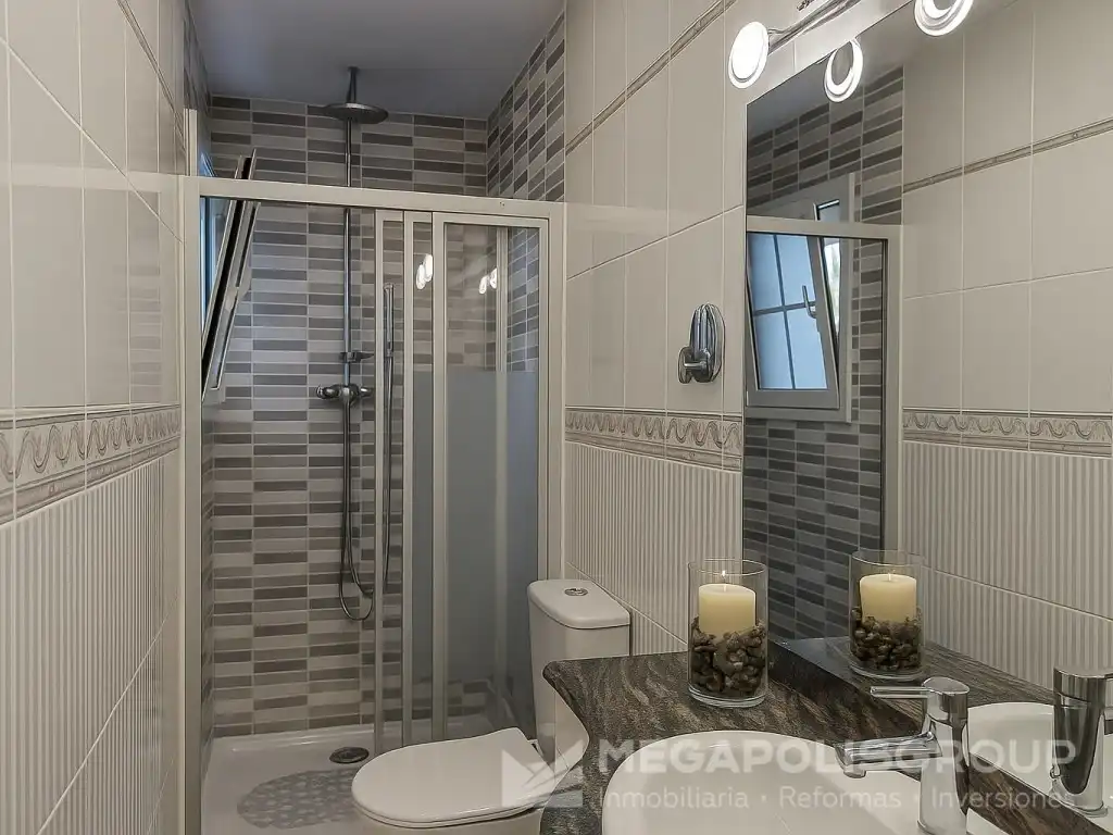 Baño de Casa o chalet en venta en Sant Vicenç Dels Horts con Jardín privado, Terraza y Piscina