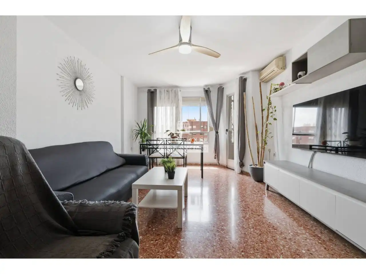 Living room of Flat for sale in Xirivella  with Air Conditioner, Storage room and Balcony