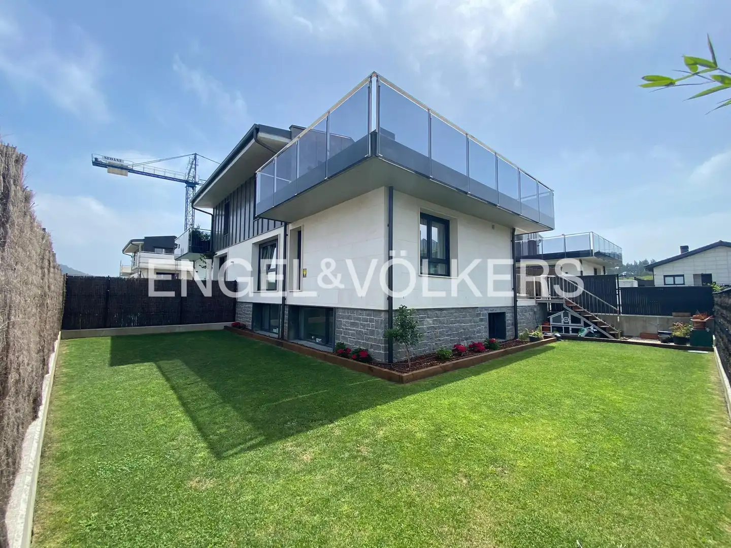 Vista exterior de Casa o chalet de alquiler en Sopela con Calefacción, Jardín privado y Terraza