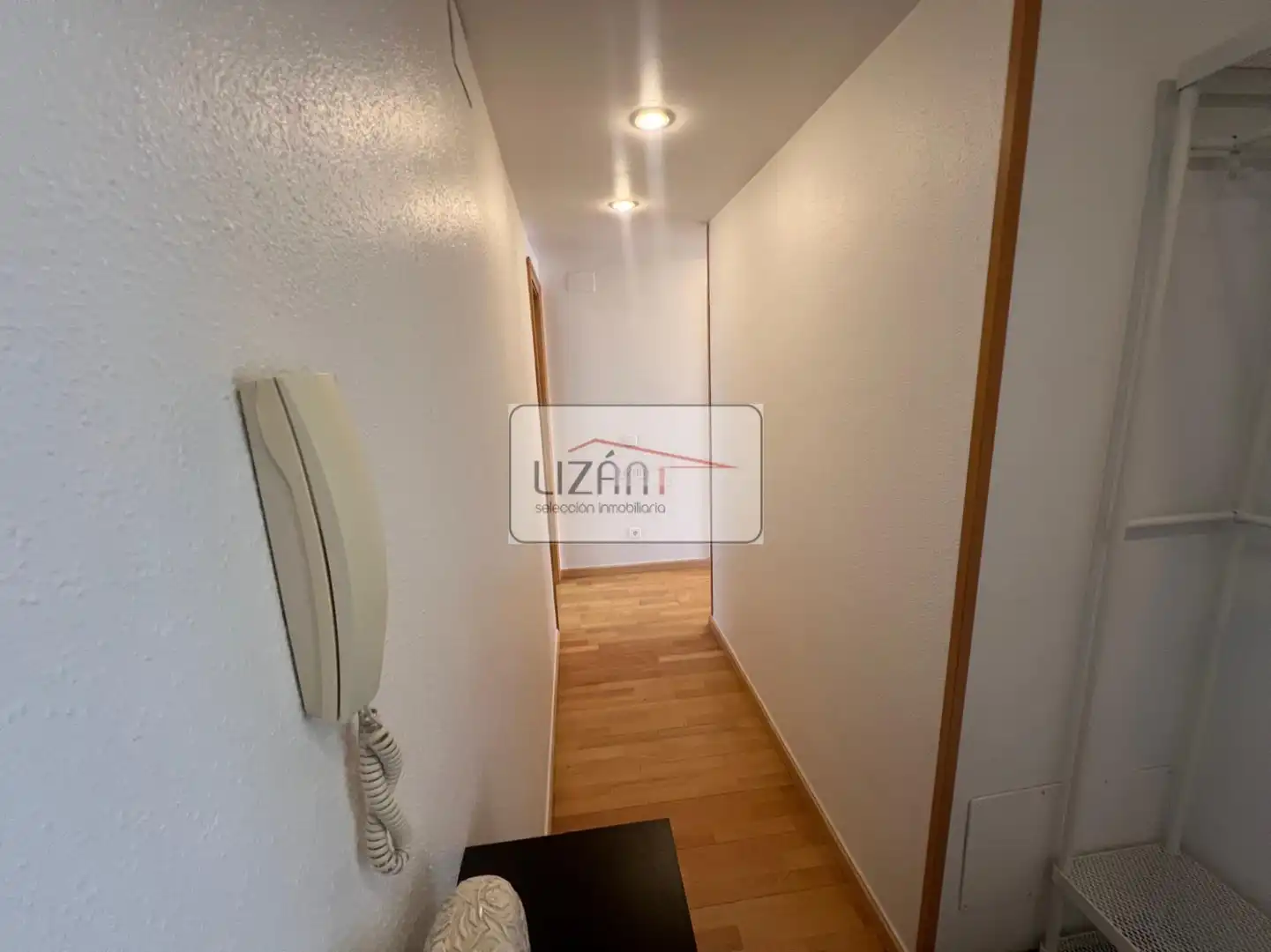 Pis en venda en Oviedo  amb Calefacció i Parquet
