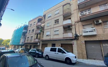 Vista exterior de Pis en venda en Sant Joan Despí amb Aire condicionat i Balcó