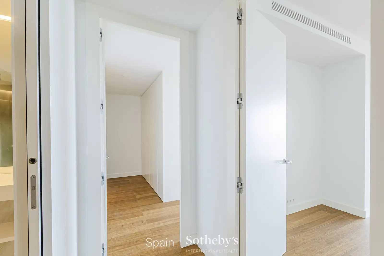 Apartament en venda en Barcelona amb Calefacció, Terrassa i Traster