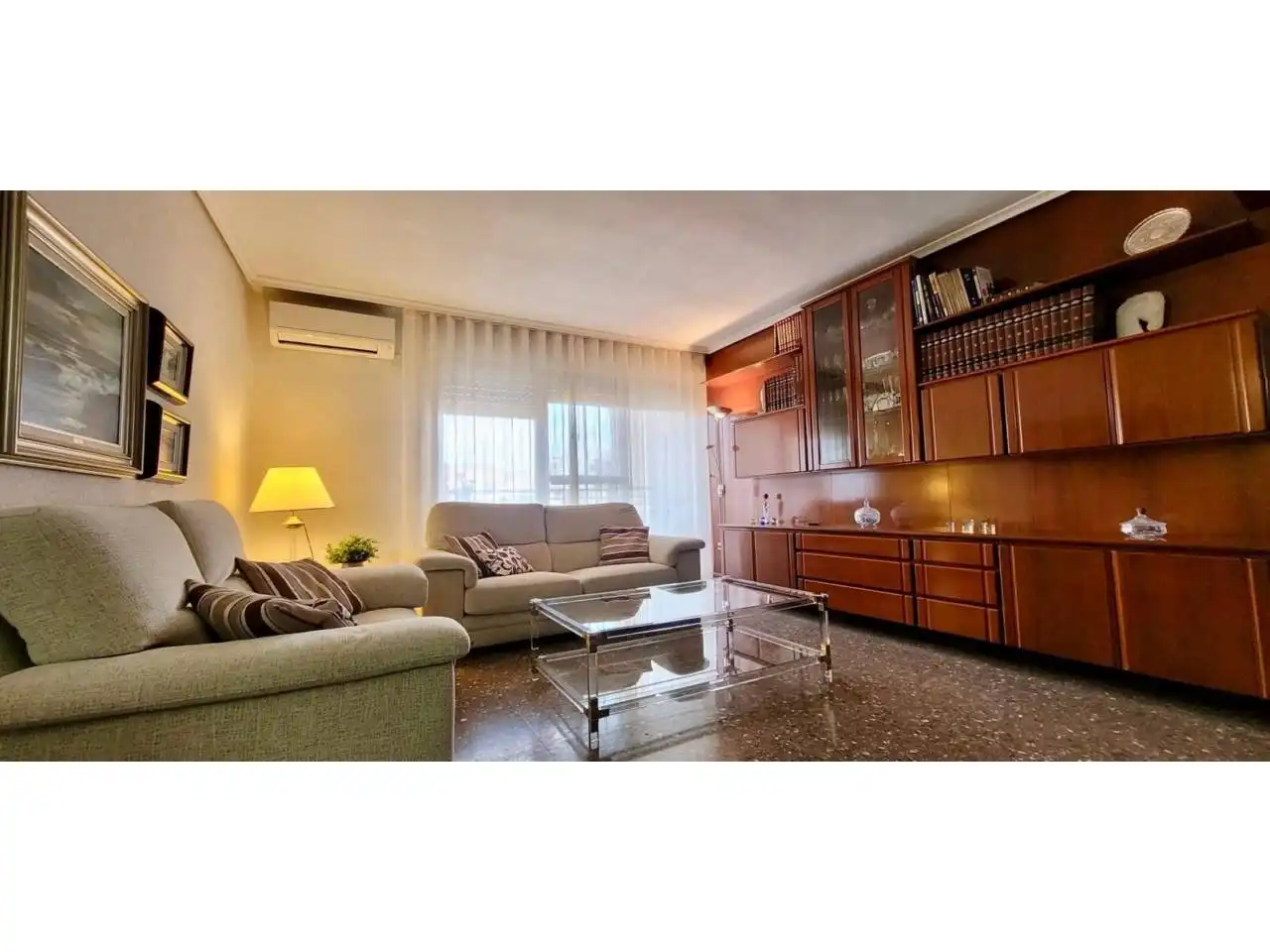 Piso con ascensor en venta en Este