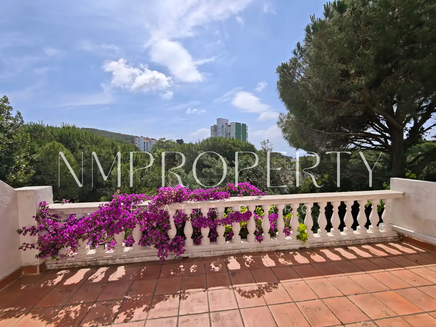 Außenansicht von Einfamilien-Reihenhaus zum Verkauf in Castell d'Aro, Platja d'Aro i s'Agaró mit Heizung, Privatgarten und Parkett