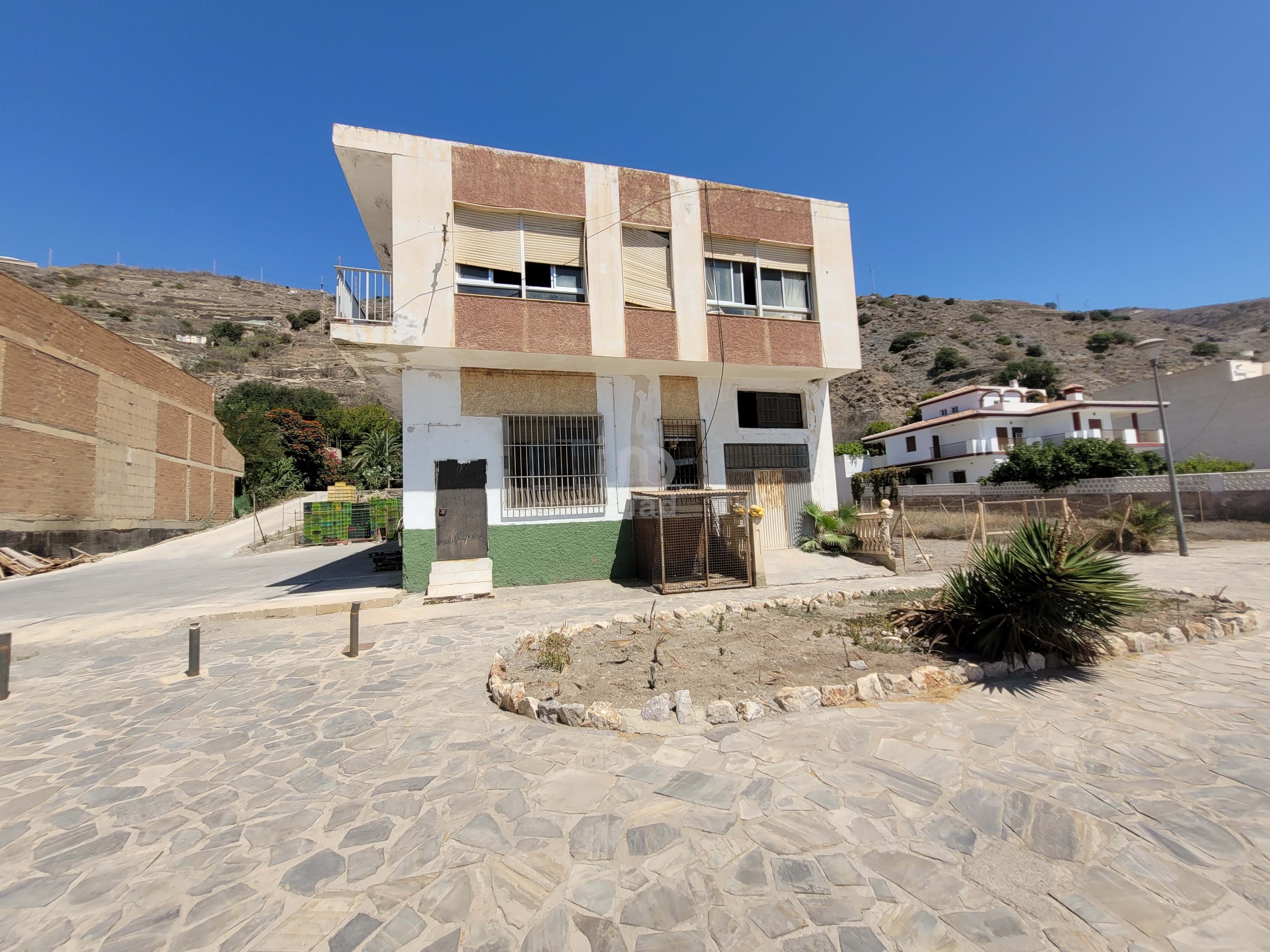 Vista exterior de Local de lloguer en Sorvilán