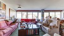 Living room of Apartment for sale in  Barcelona Capital  with Air Conditioner, Heating and Parquet flooring
