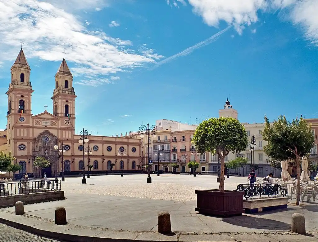 Exterior view of Buildings for sale in Cádiz