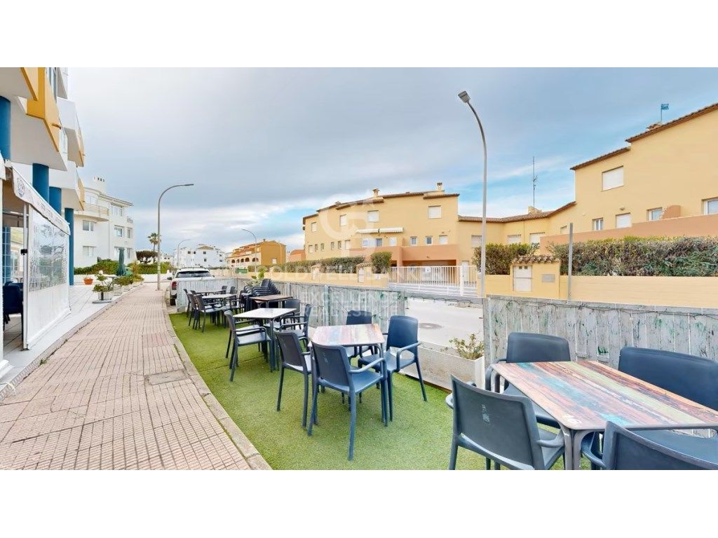 Local en venda en Oliva