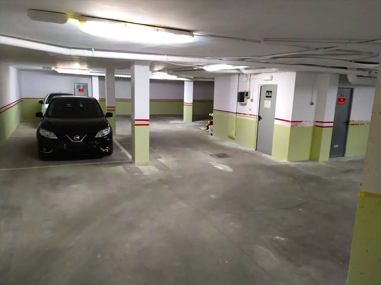 Garatge en venda a LOS ALUCHES, La Lastra