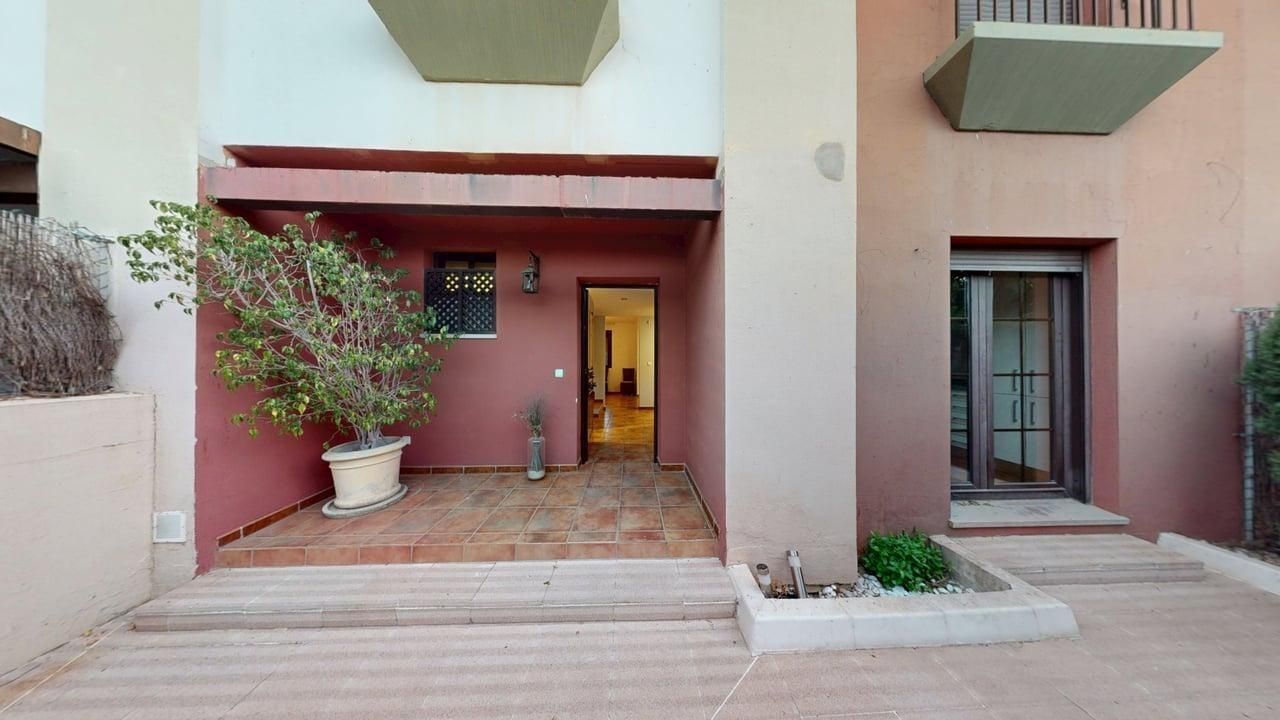 Single-family semi-detached for sale in Guillena  with Air Conditioner, Heating and Private garden