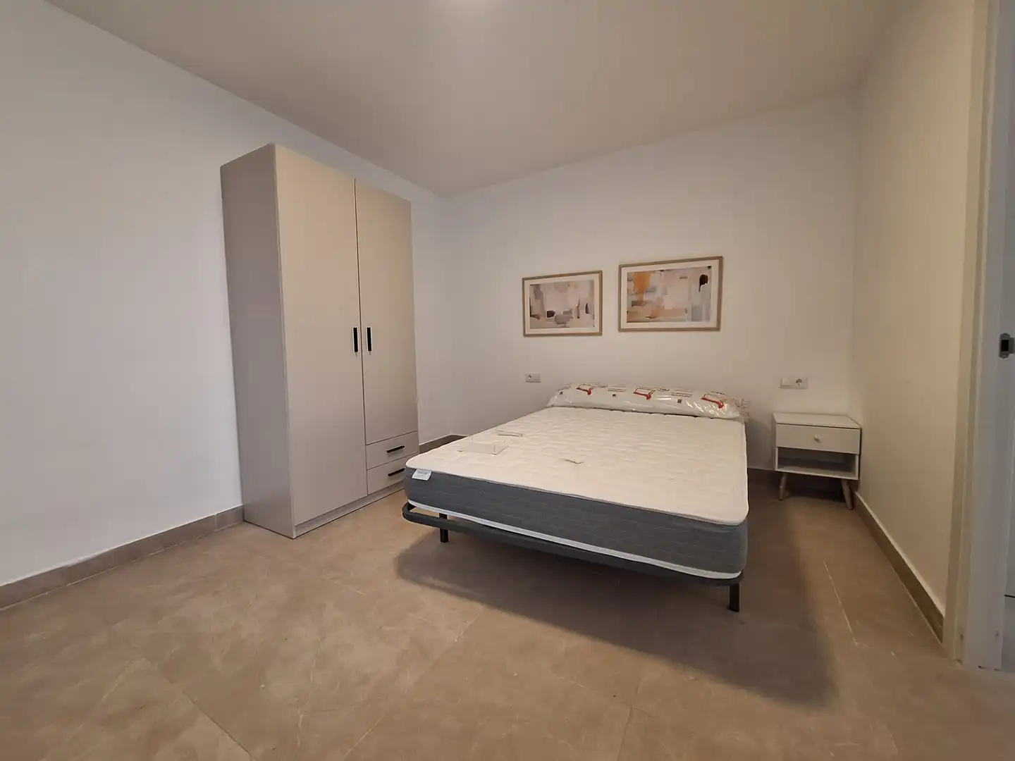 Habitación de Piso de alquiler en La Línea de la Concepción con Terraza, Amueblado y Microondas