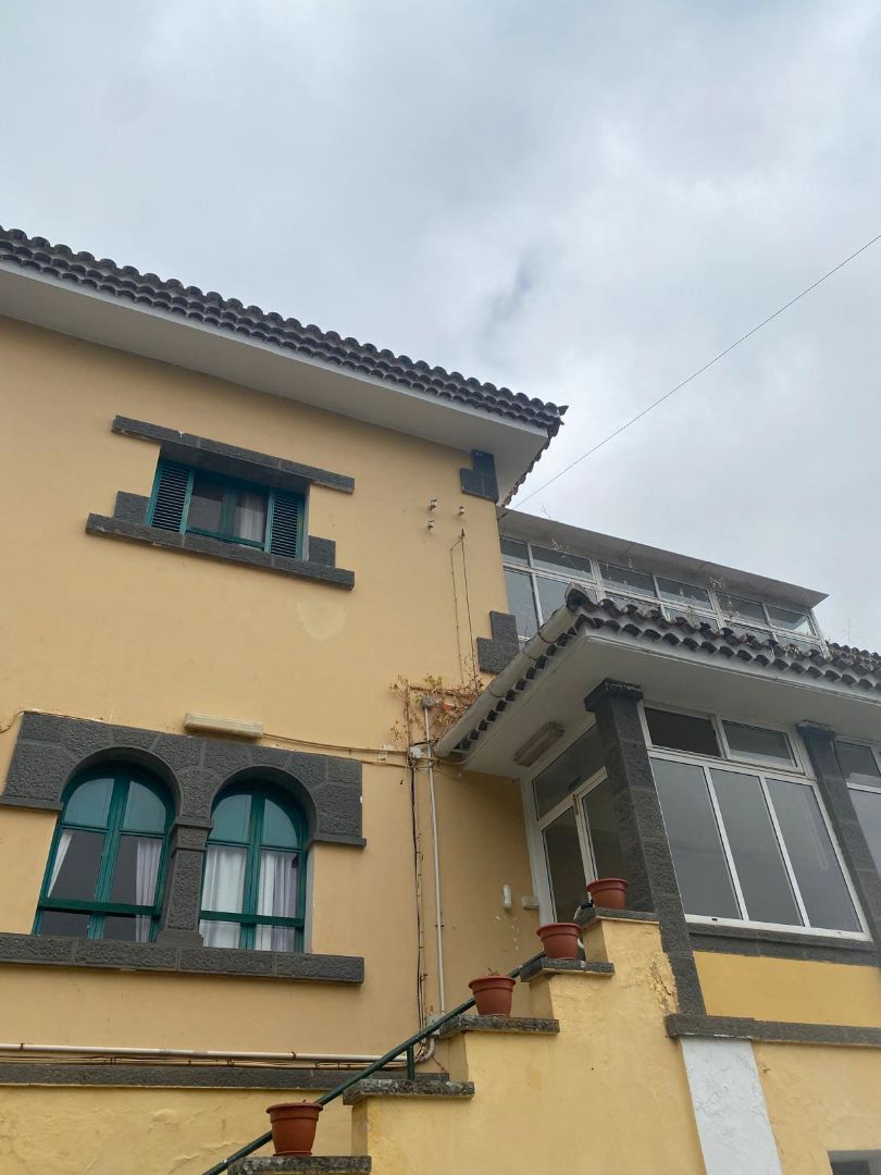 Exterior view of Building for sale in Santa Brígida  with Community pool