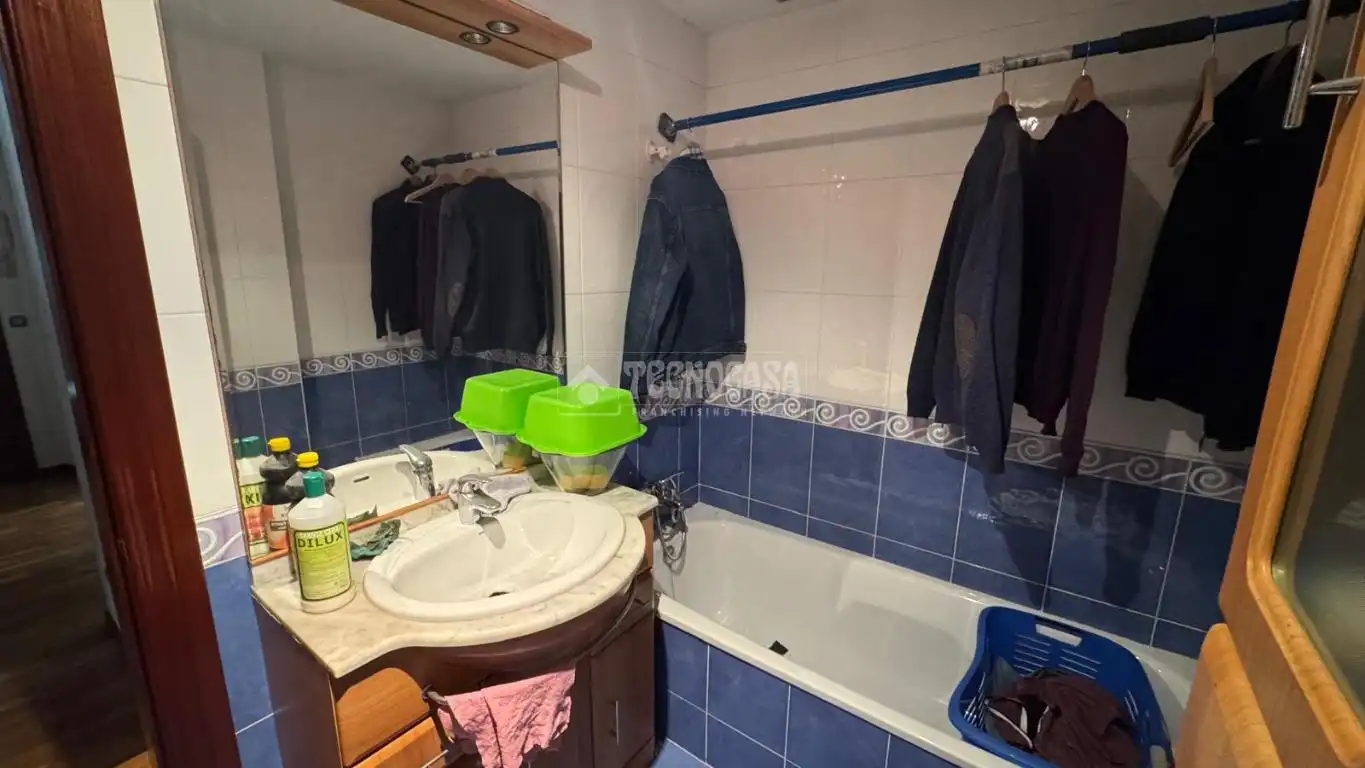 Baño de Piso en venta en Gijón  con Trastero