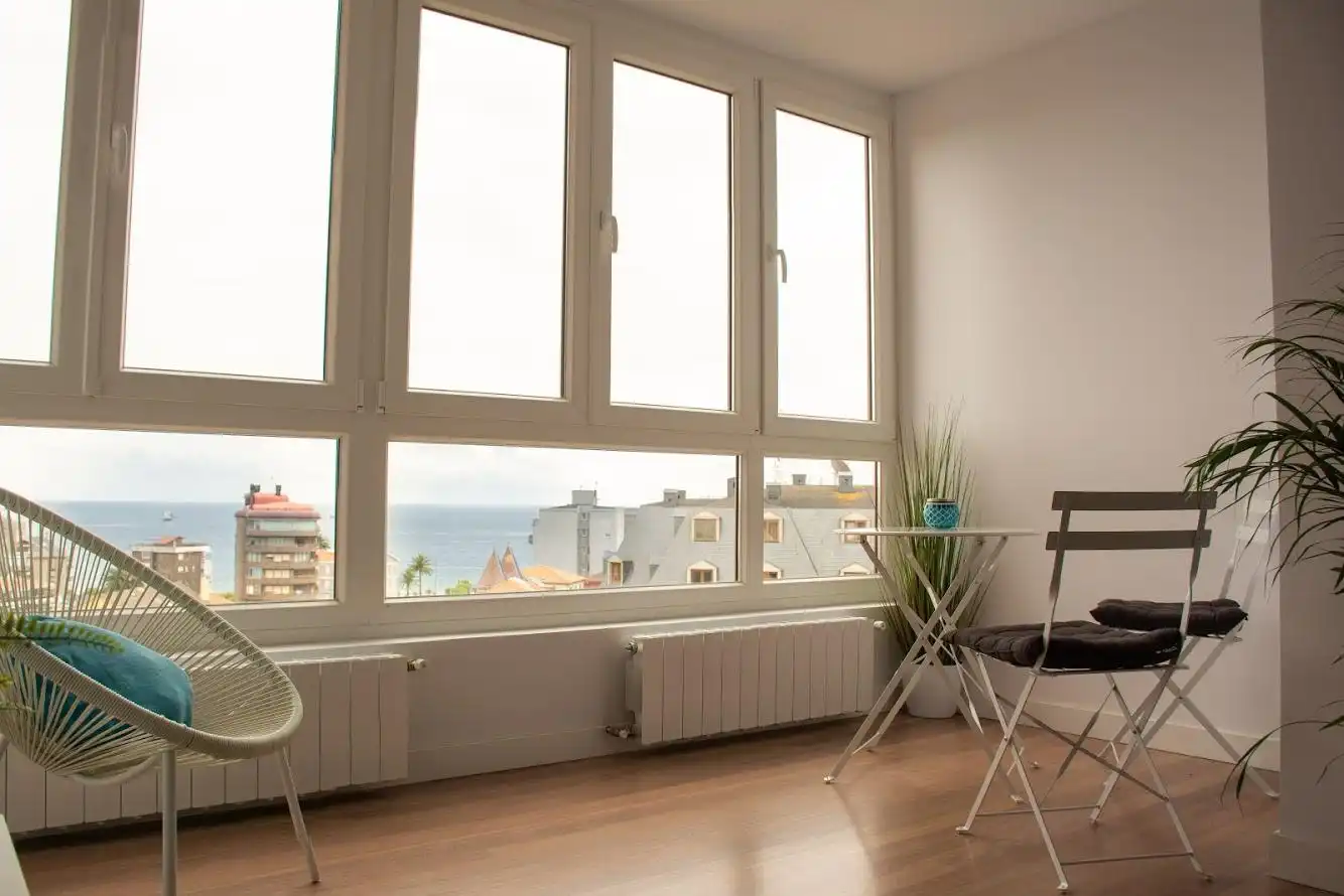 Terrasse von Wohnung zur Miete in Santander mit Heizung und Privatgarten