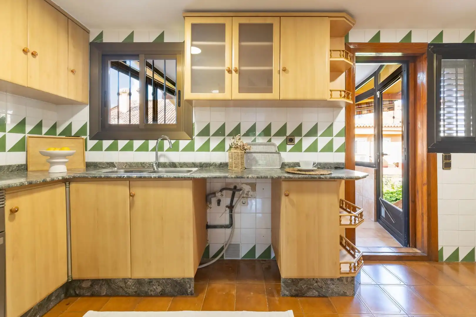 Cocina de Casa adosada en venta en Paterna con Calefacción, Jardín privado y Terraza