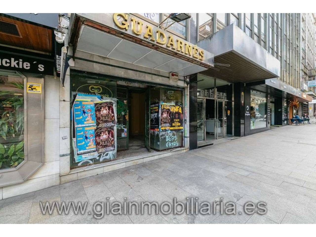 Exterior view of Premises for sale in Vigo 