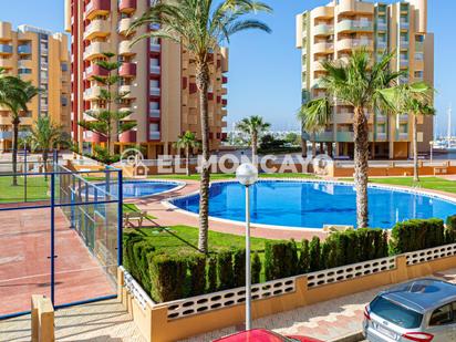 Vista exterior de Apartament en venda en La Manga del Mar Menor amb Calefacció, Terrassa i Piscina comunitària