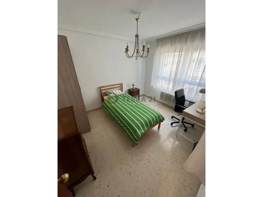 Flat with lift to rent in Belén - San Roque, imagen 8
