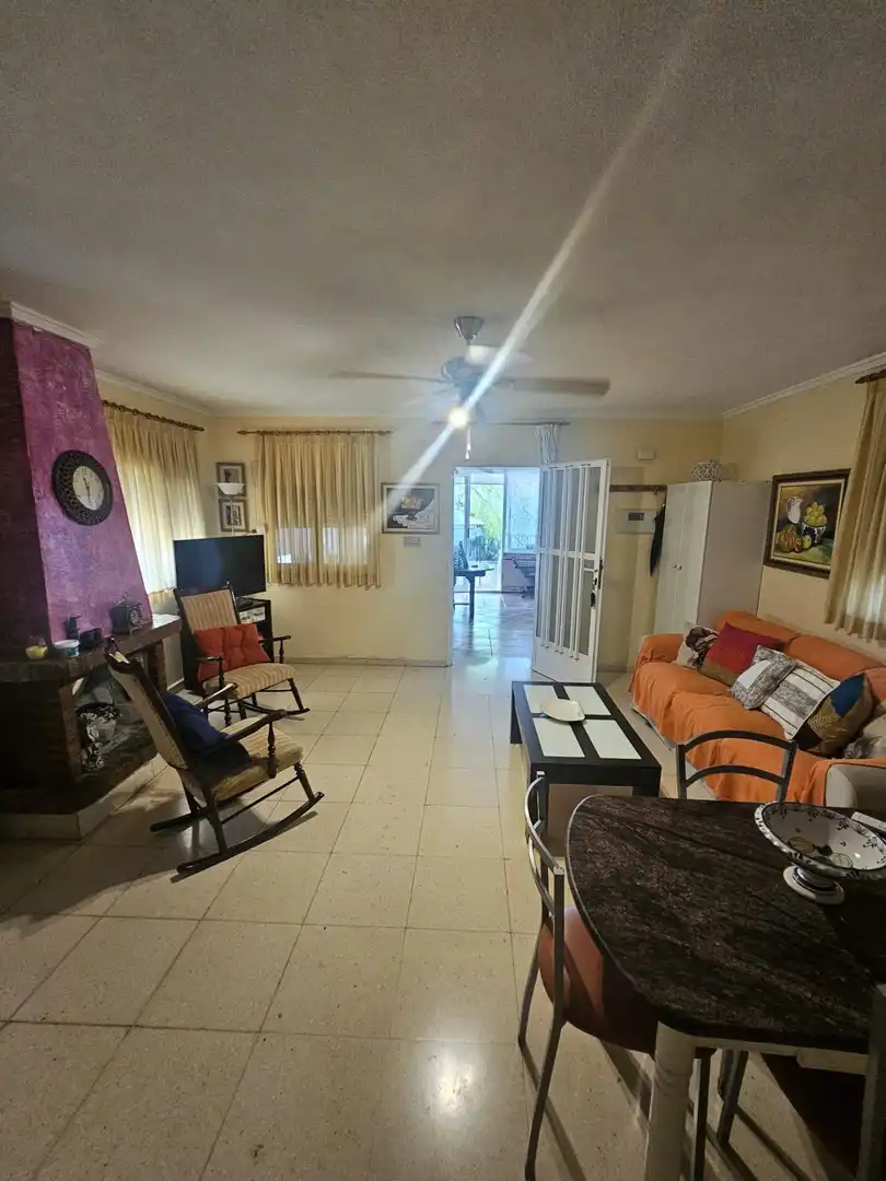 Casa con jardín en venta en Dolores, imagen 13