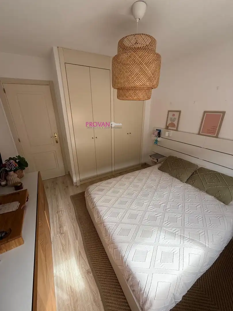 Casa adosada en venta en Ensanche