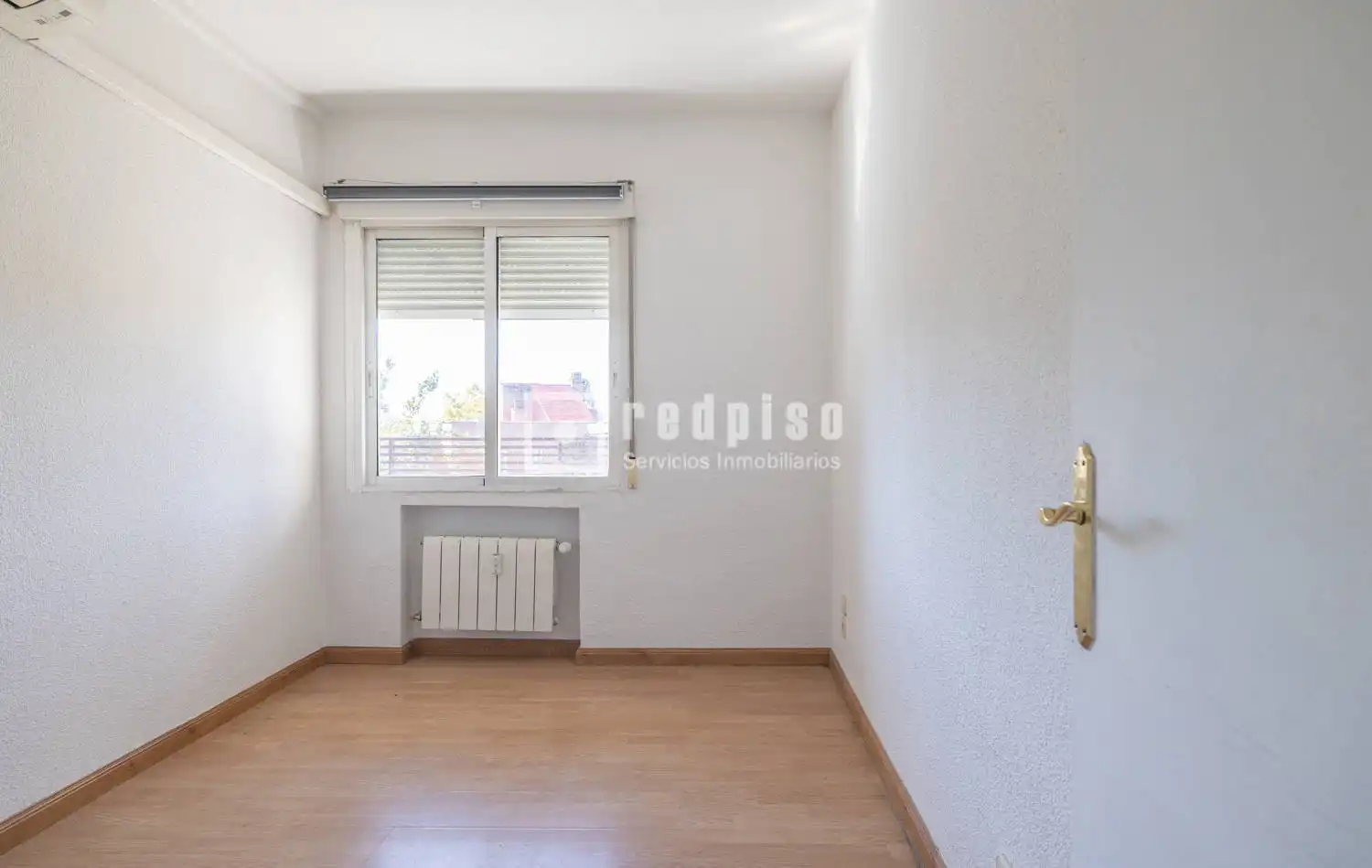Schlafzimmer von Wohnung zum Verkauf in Madrid mit Klimaanlage, Heizung und Privatgarten