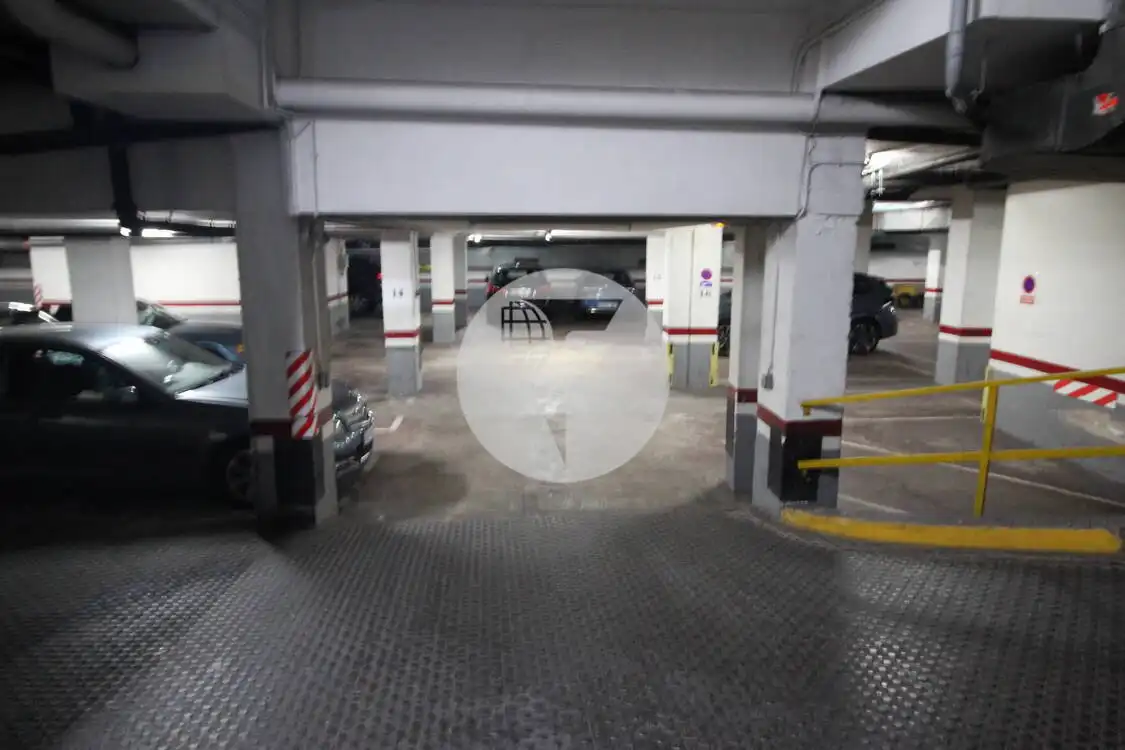 Parcheggio in vendita a Eixample, imagen 5