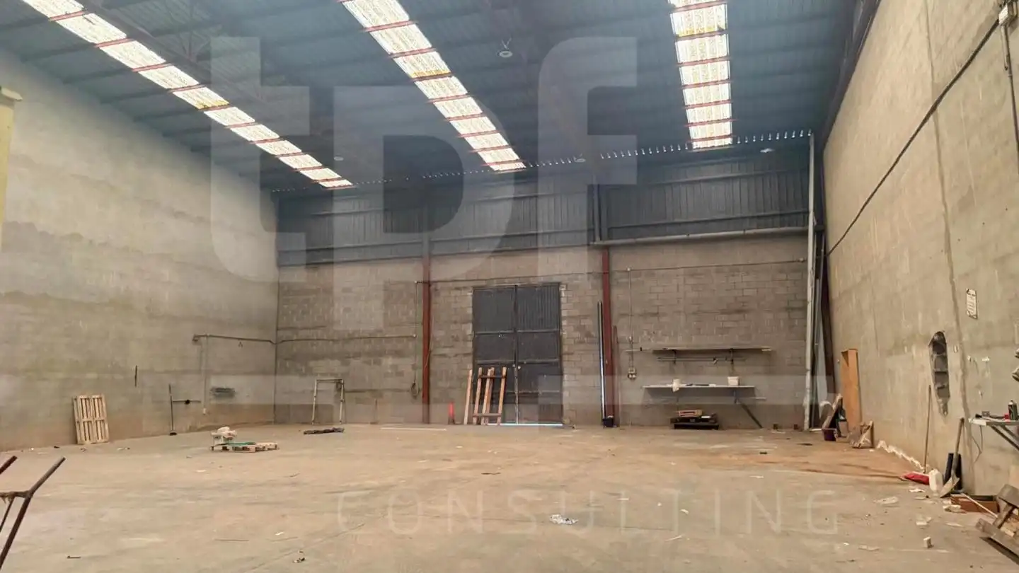Industrial building to rent in calle Sèquia de Favara, imagen 2