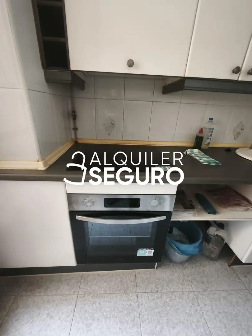 Küche von Wohnung zur Miete in Zaragoza mit Heizung, Terrasse und Abstellraum
