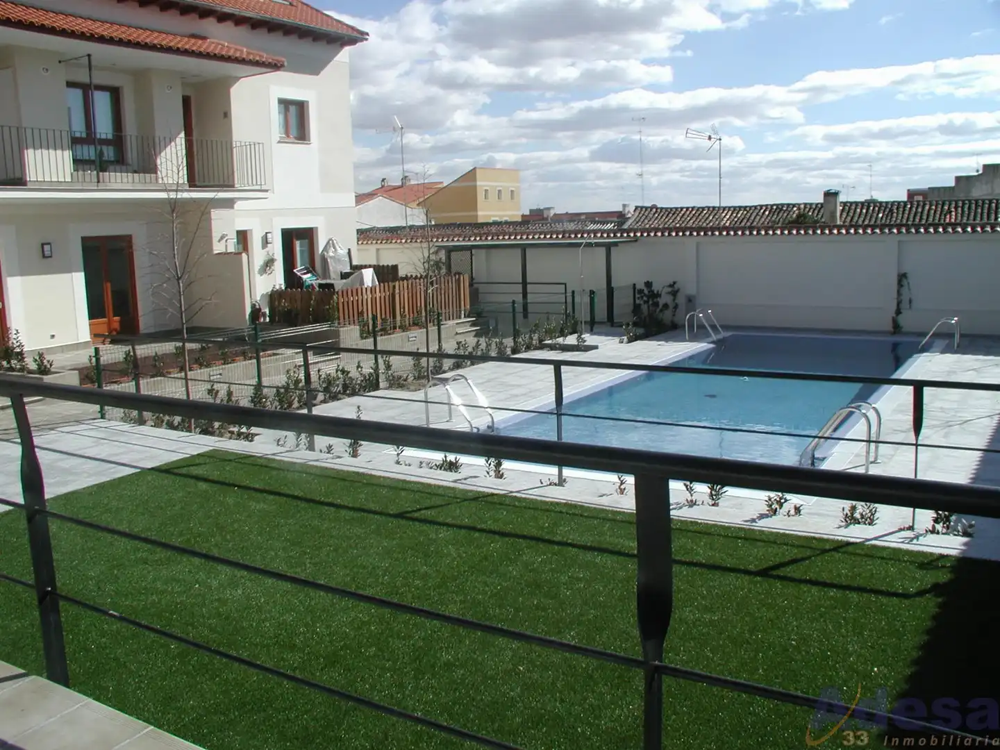 Piscina de Dúplex en venta en Navalcarnero con Calefacción, Balcón y Piscina comunitaria