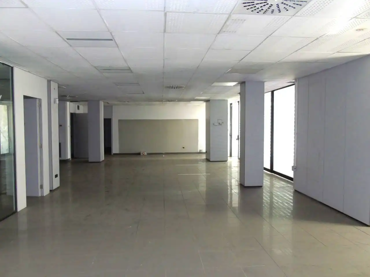 Business premises for sale in Manlleu, imagen 4