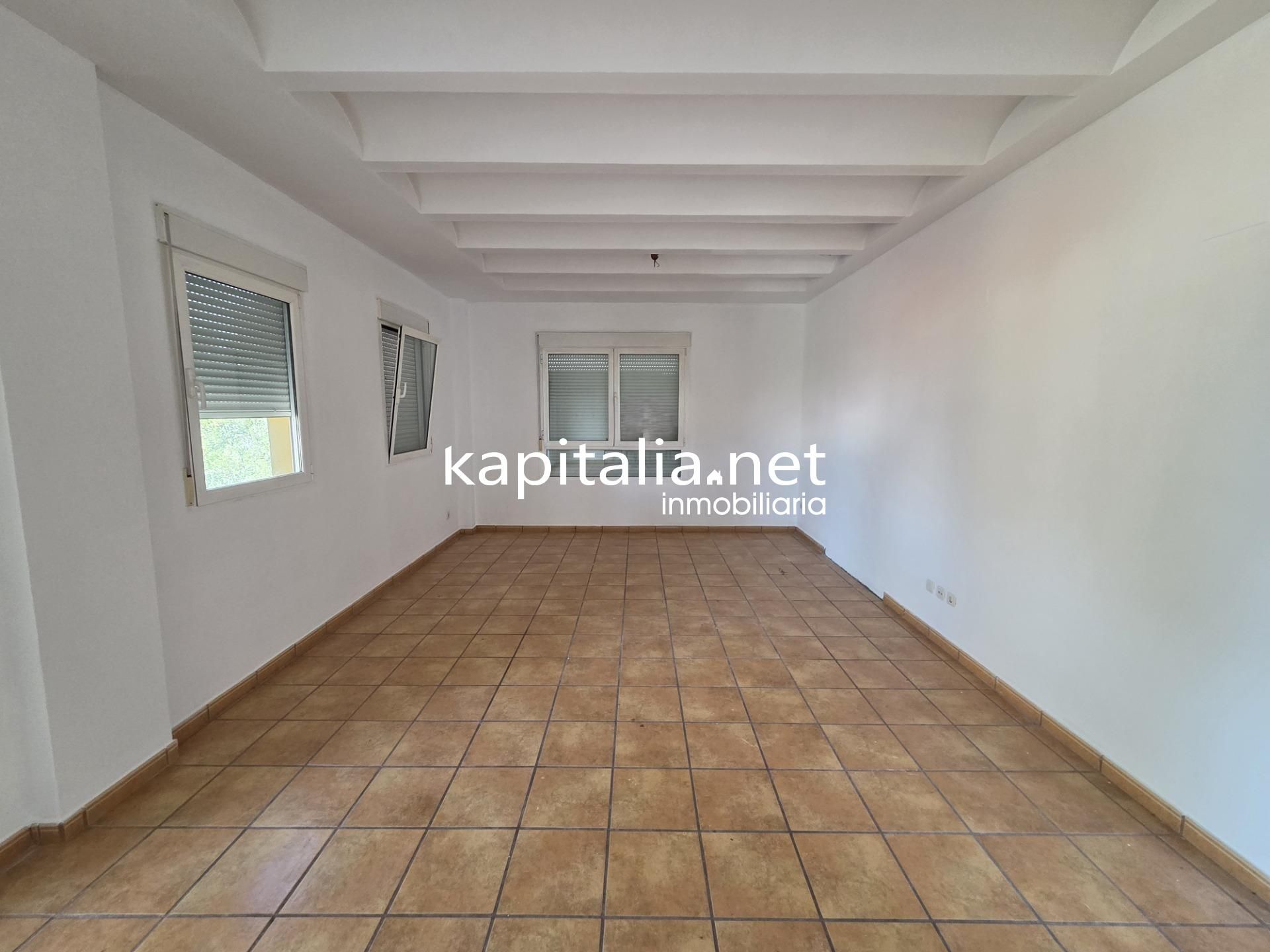 Sala de estar de Casa o chalet en venta en Ontinyent con Jardín privado y Piscina comunitaria