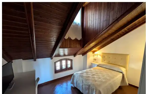 Habitación de Casa o chalet para compartir en Linares con Aire acondicionado, Terraza y Amueblado
