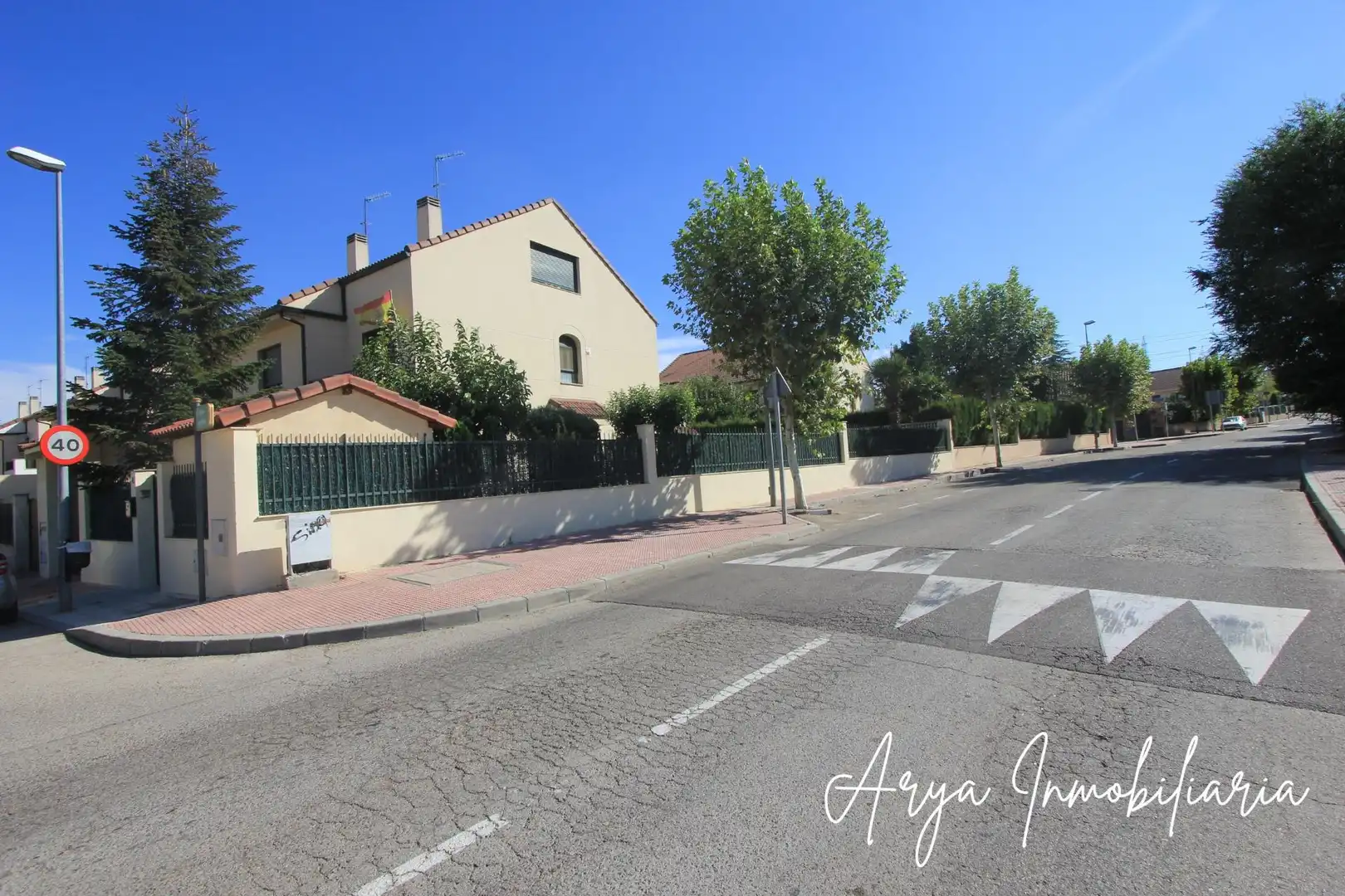 Maison mitoyenne à vendre à Loeches