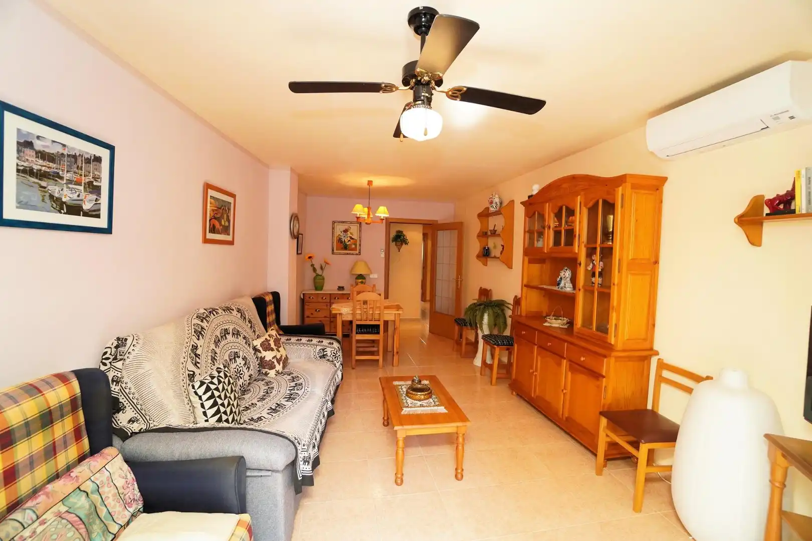 Sala de estar de Piso en venta en Torredembarra con Aire acondicionado, Calefacción y Terraza