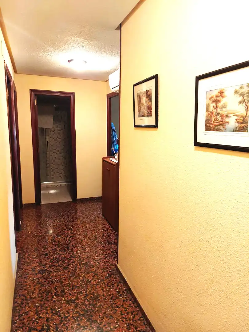 Piso en venta en Valencia con Aire acondicionado, Horno y Balcón