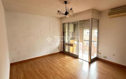 Living room of Flat for sale in  Madrid Capital  with Air Conditioner