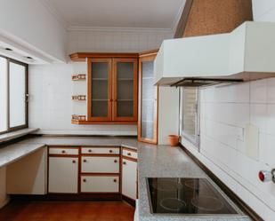 Kitchen of Flat for sale in  Huesca Capital