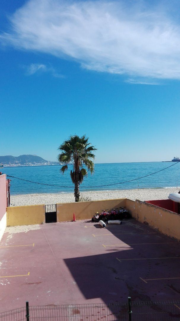 Vista exterior de Apartament en venda en Algeciras amb Moblat