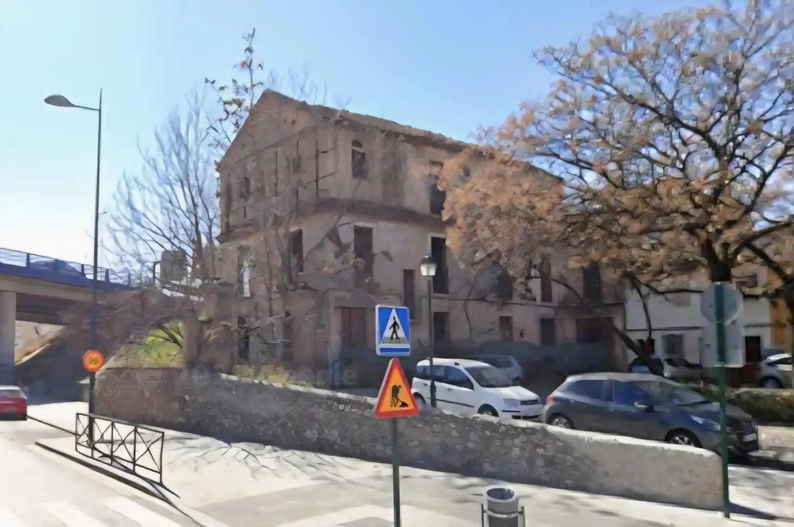 Außenansicht von Gebäude zum Verkauf in Granada