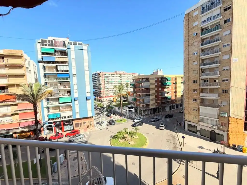 Vista exterior de Pis en venda en Cullera