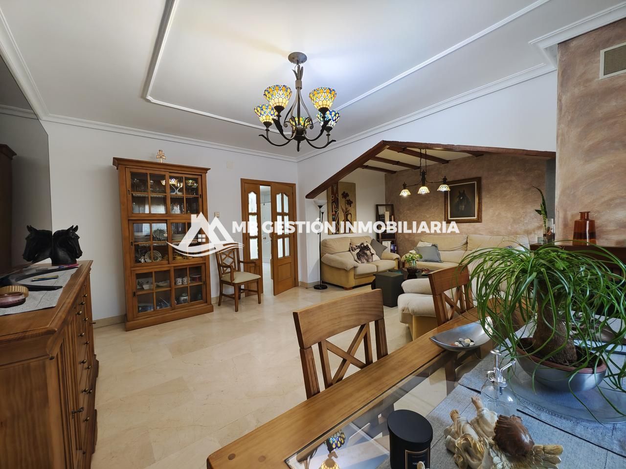 Living room of Single-family semi-detached for sale in Fuenlabrada  with Heating, Private garden and Parquet flooring