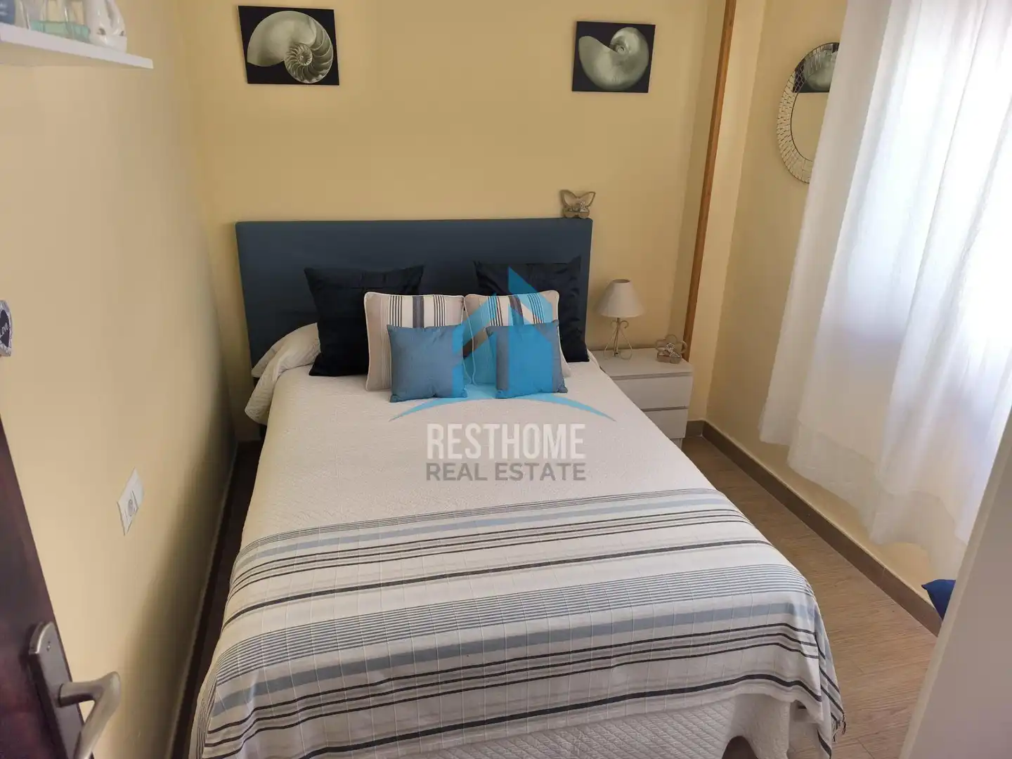 Habitación de Piso en venta en Tavernes de la Valldigna con Amueblado y Balcón