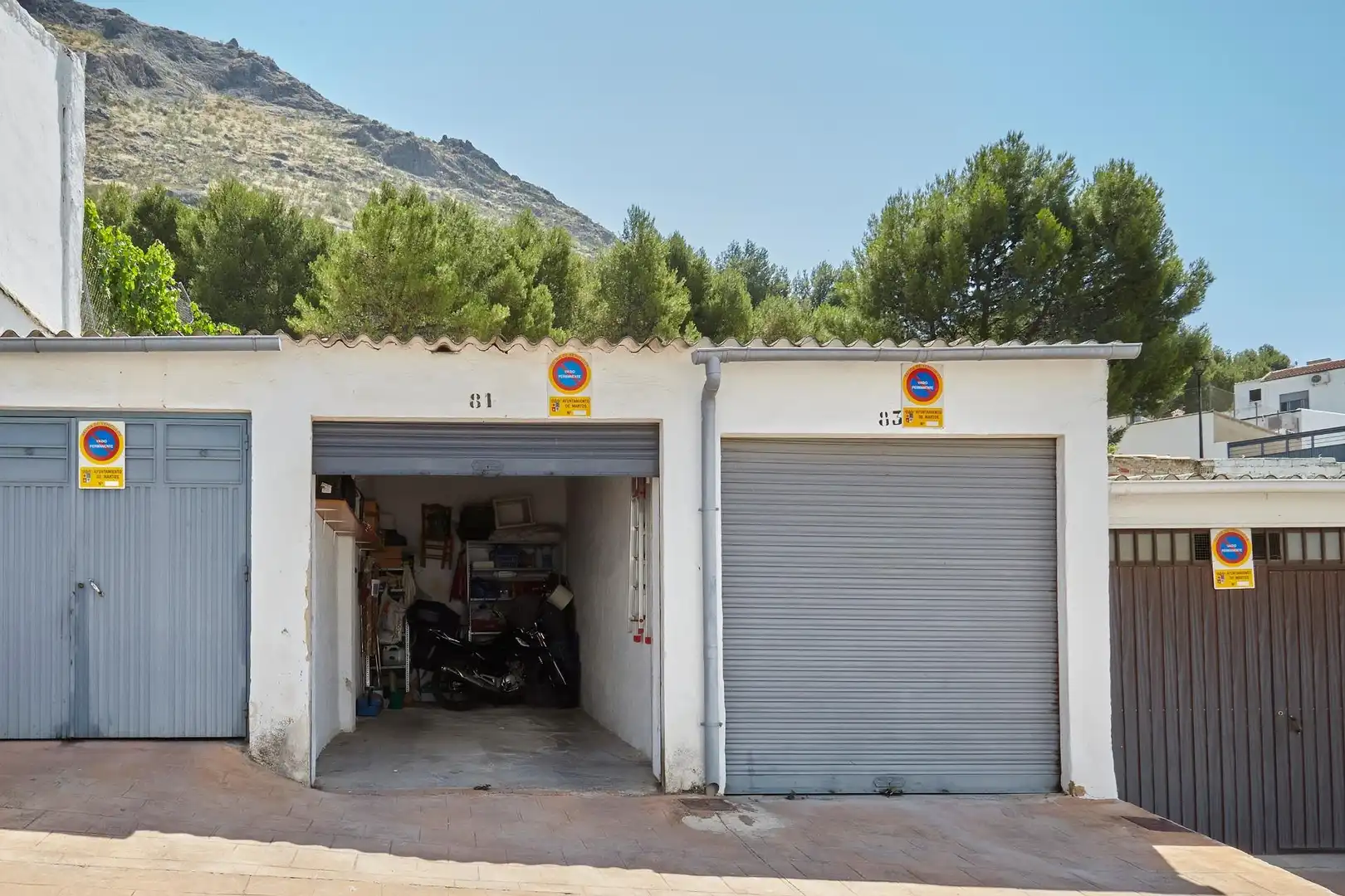 Exterior view of Houses for sale in Martos  with Air Conditioner, Heating and Furnished