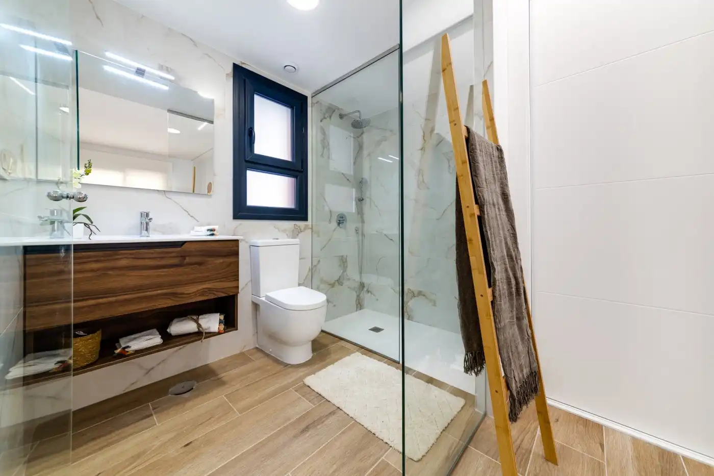 Bany de Apartament en venda en Villamartín amb Aire condicionat, Calefacció i Jardí privat