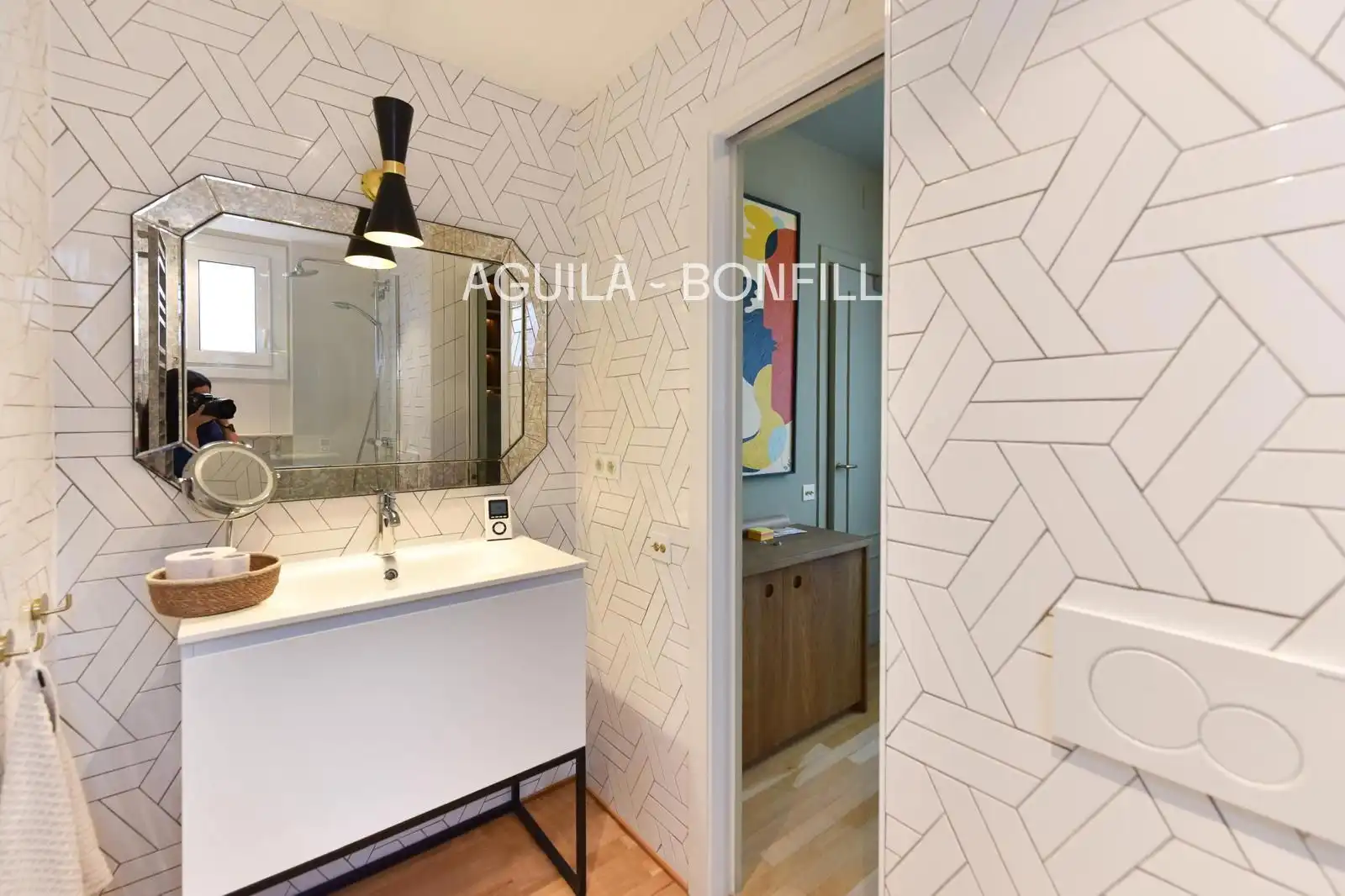 Bathroom of Flat for sale in Barcelona  with Air Conditioner, Heating and Parquet flooring
