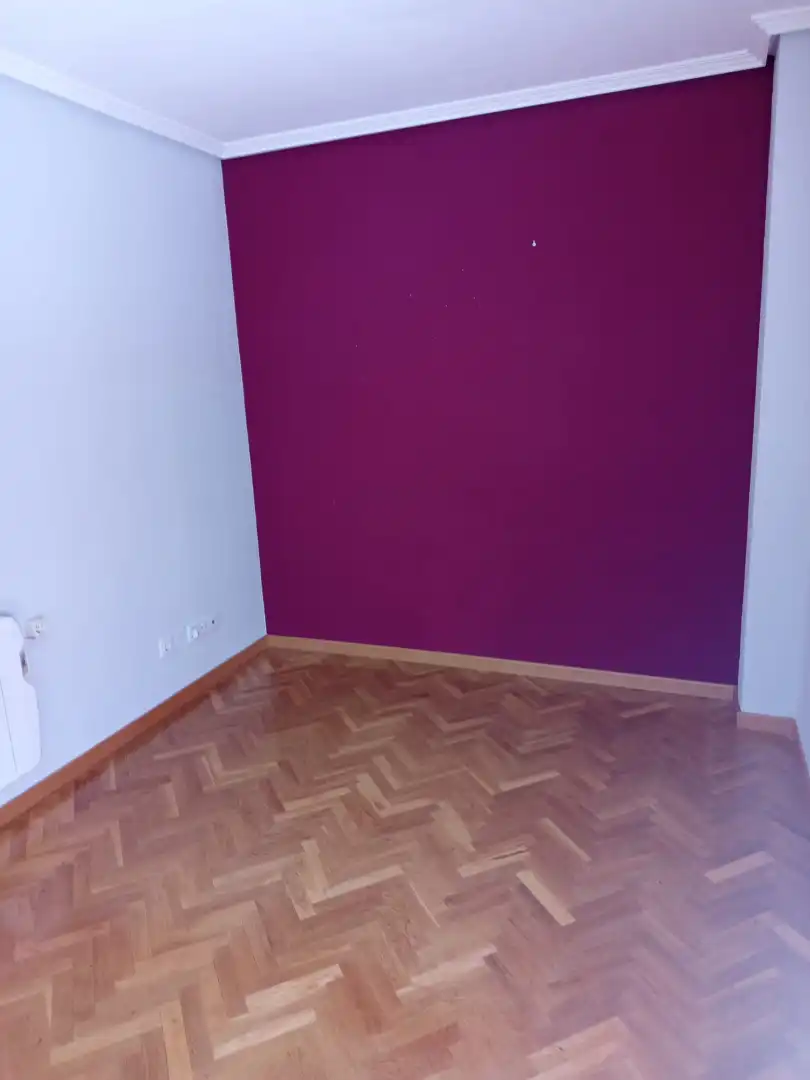 Dormitori de Pis en venda en Vitoria - Gasteiz amb Calefacció, Terrassa i Traster