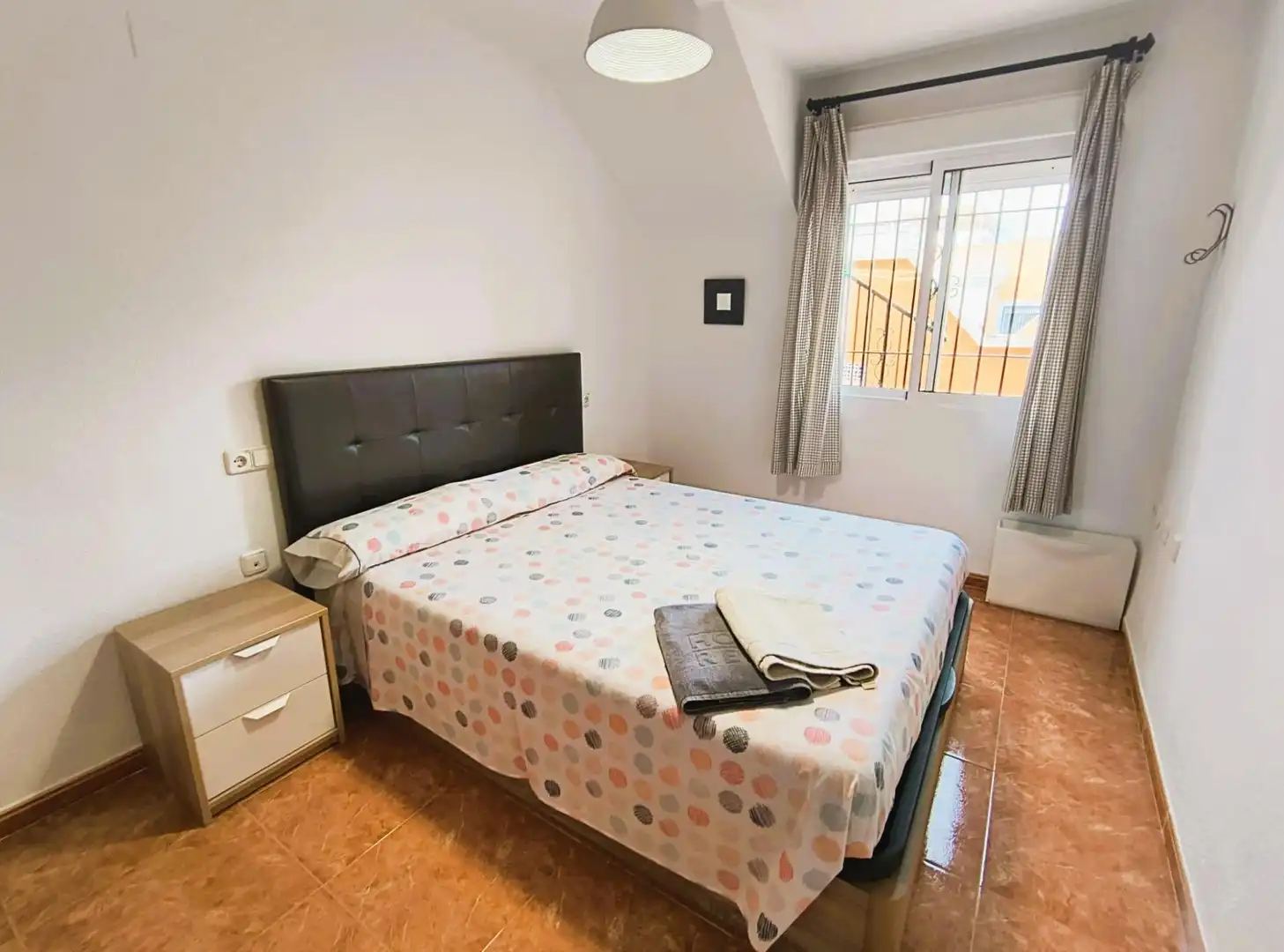 Dormitori de Casa o xalet en venda en Elche / Elx amb Aire condicionat, Jardí privat i Terrassa