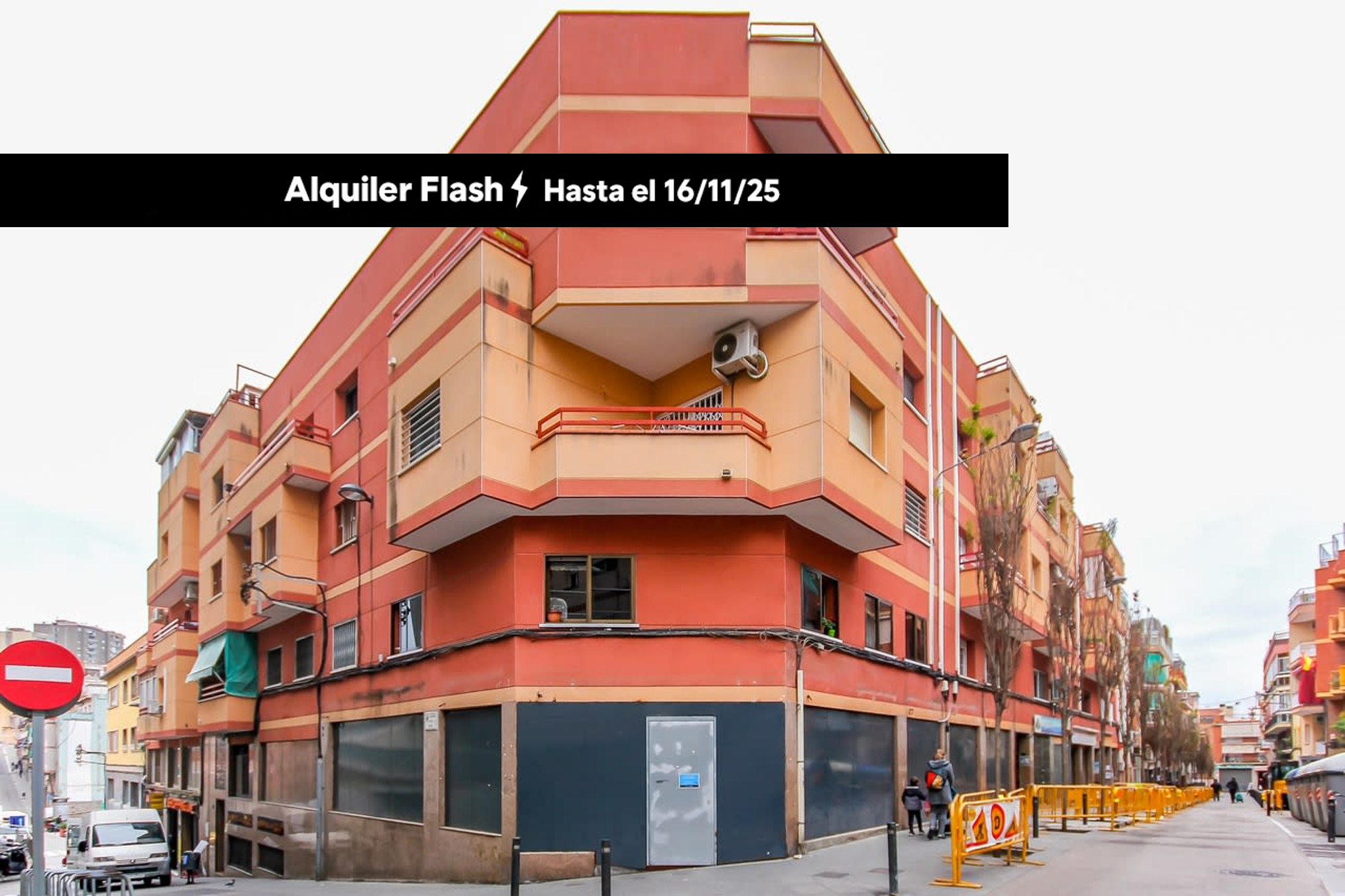 Vista exterior de Local de alquiler en Santa Coloma de Gramenet