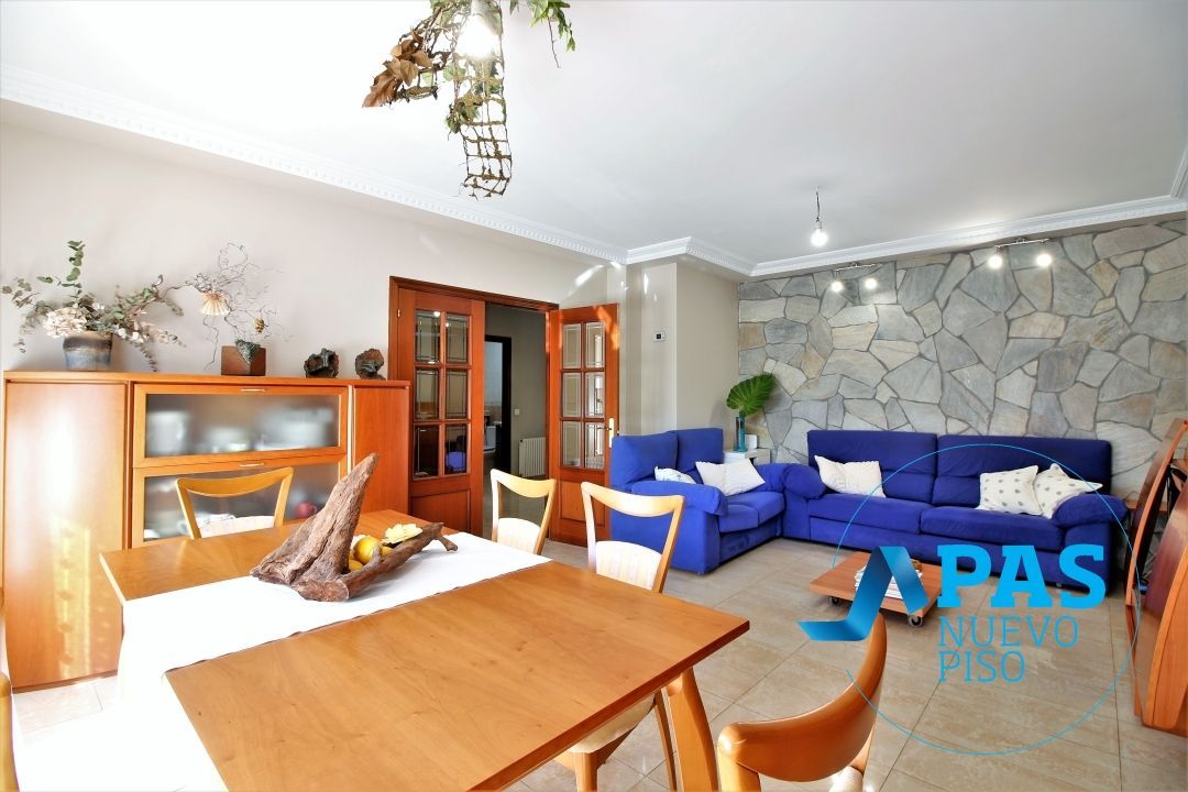 Living room of House or chalet for sale in Camargo  with Heating and Terrace