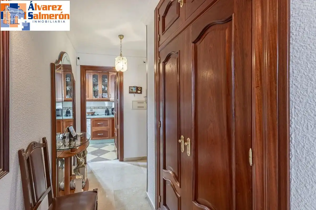 Appartamento con ascensore in vendita a Calle ARQUITECTO JIMENEZ LACAL, imagen 26